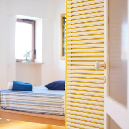 Luiselle Charming Center 4*