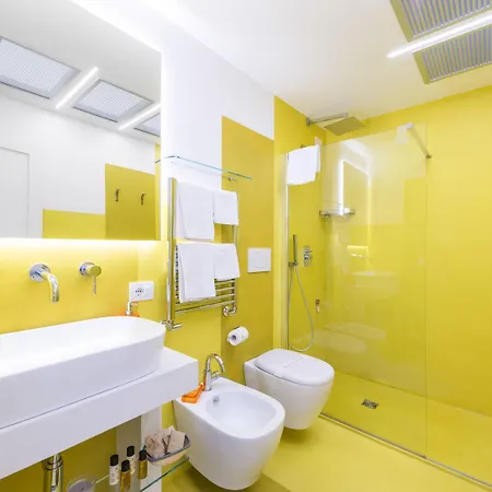 ゲストハウス Luiselle Charming Center